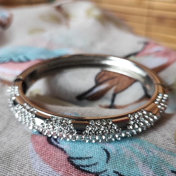 Talbots Silver Tone Clear Rhinestone Clamper Bangle Bracelet NWT Retired Vintage - Picture 2 of 12